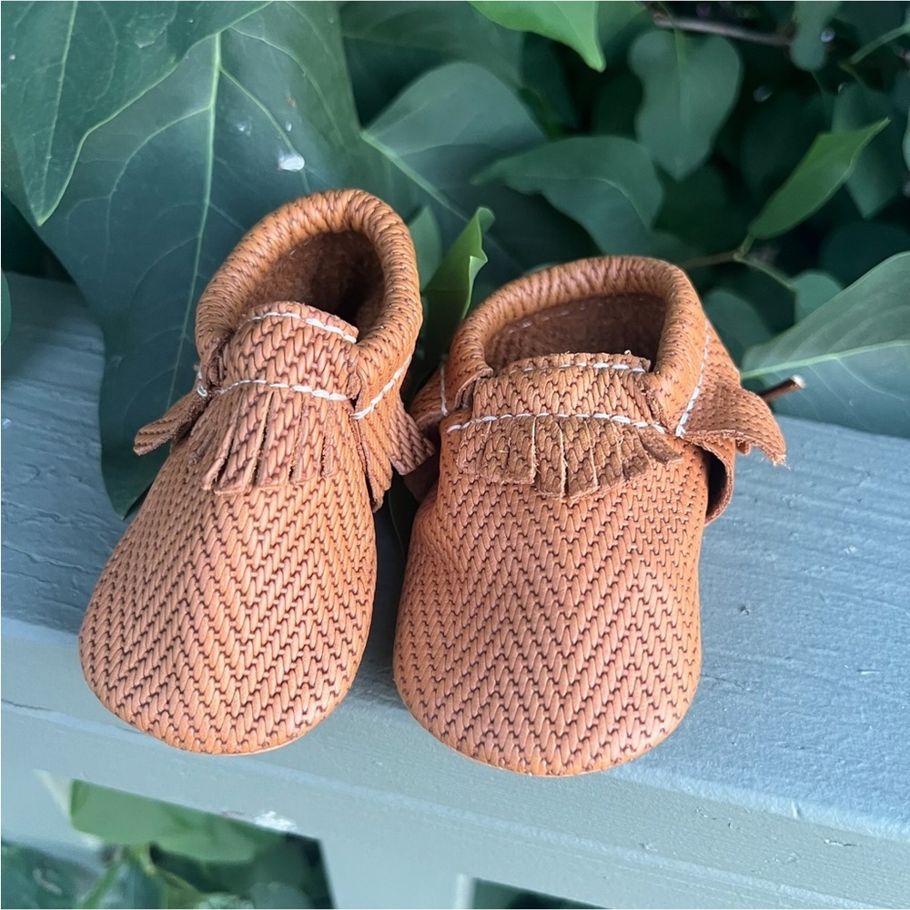 Freshly Picked Soft Sole Leather Fringe Moccasins, Baby Girl Shoes  Color Brown